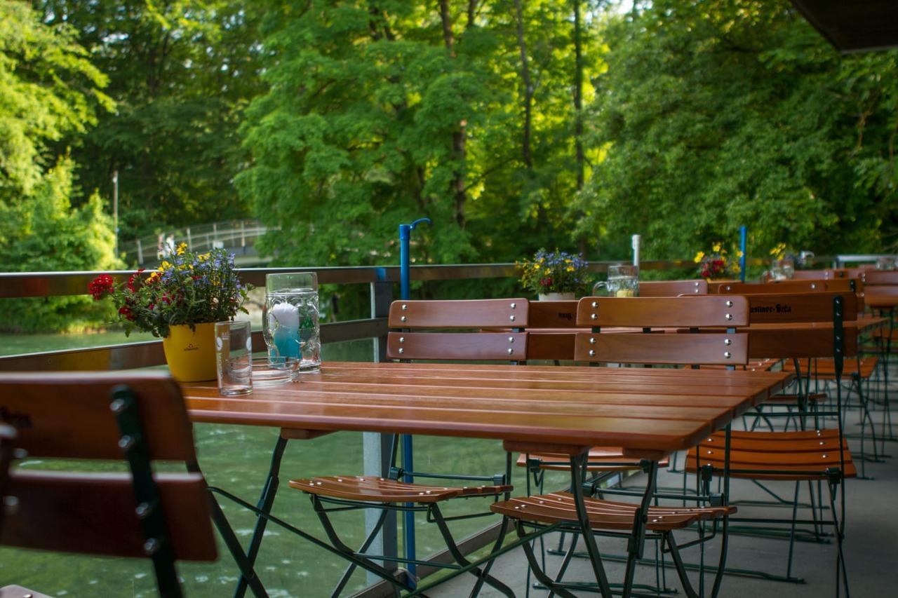 Munich Oktoberfest Glamping Hotel Exterior photo