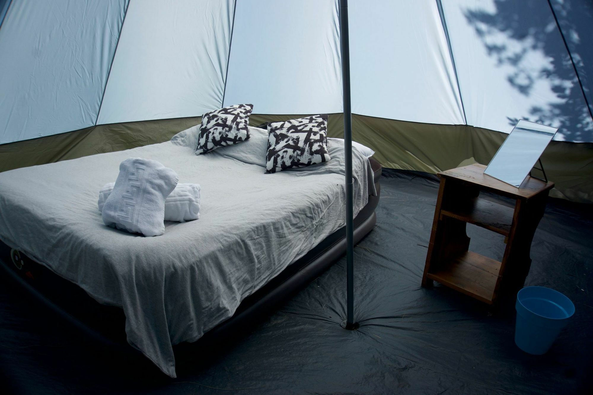 Munich Oktoberfest Glamping Hotel Exterior photo